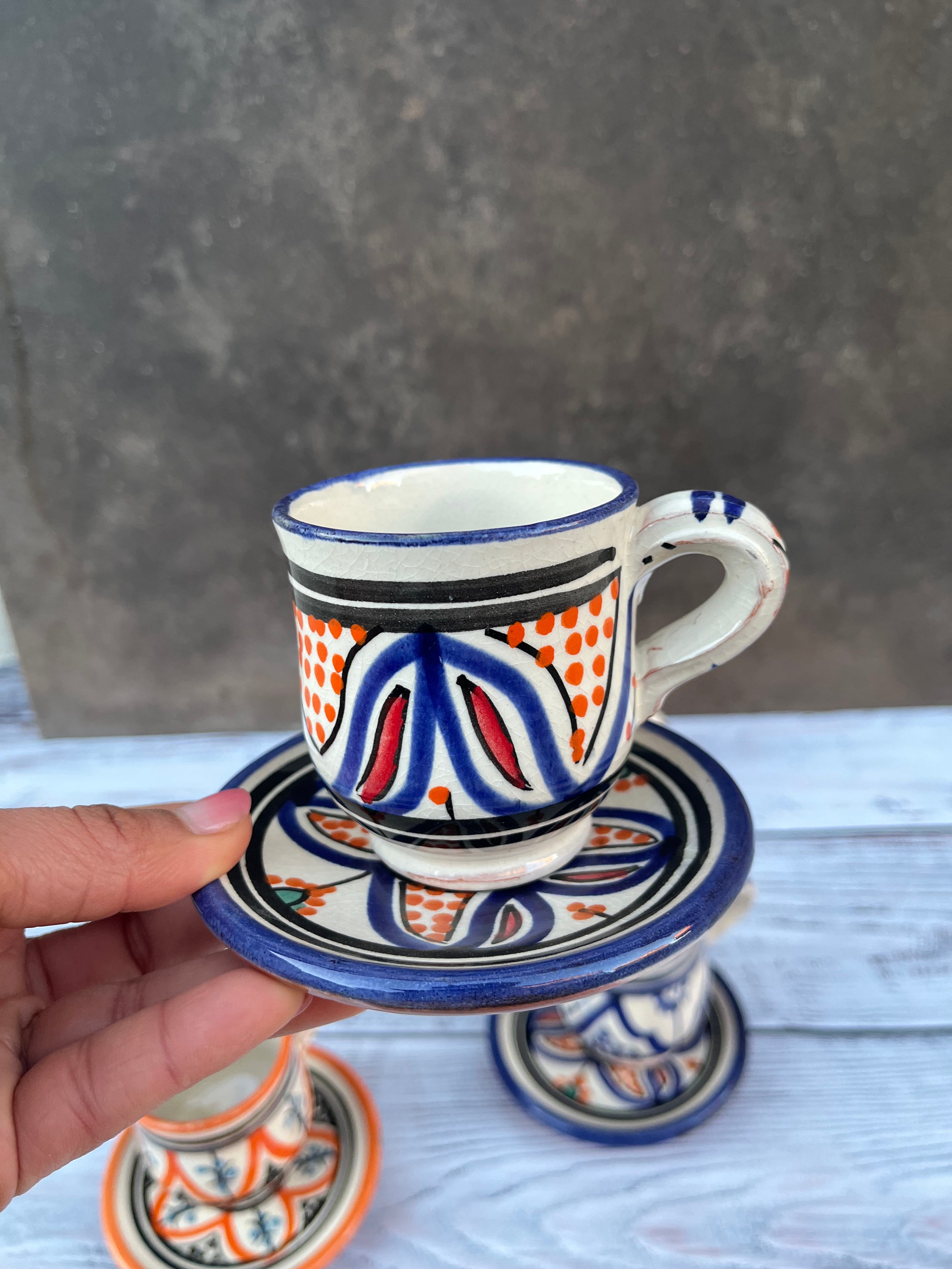Tazzina artigianale da caffè con piattino