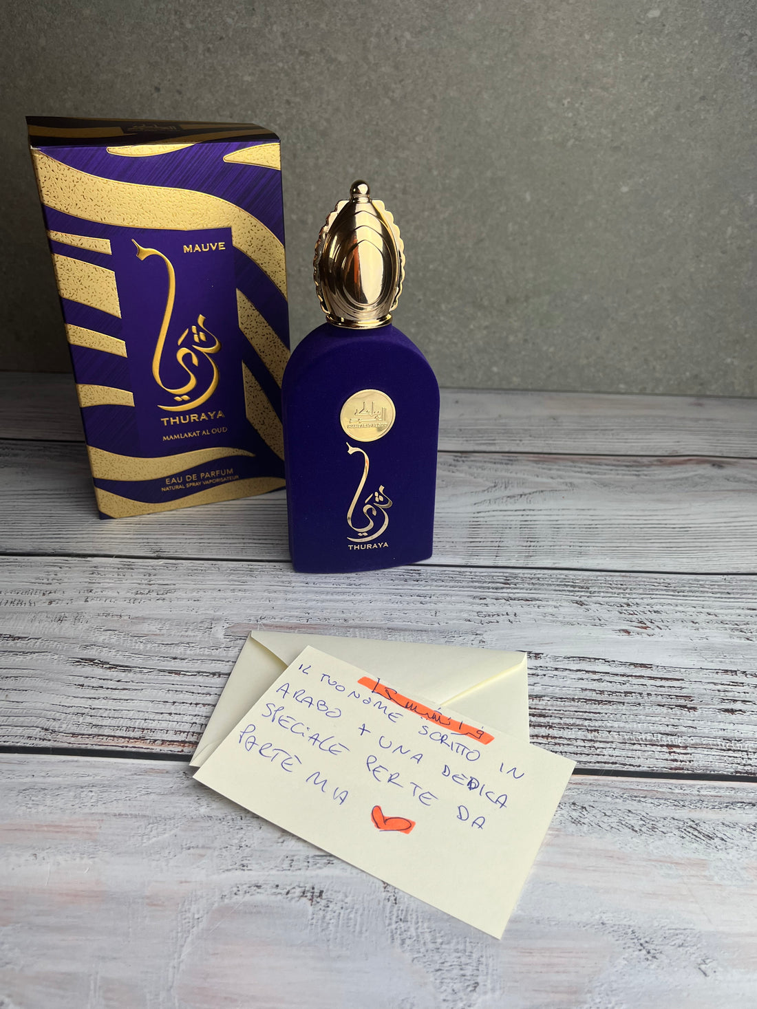 THURAYA Royal Viola + il tuo nome in arabo e dedica personalizzata - eleganza e freschezza allo stato puro