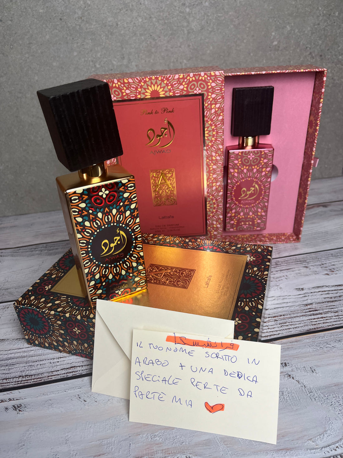 🎁 AJWAD – Acquisti 1, Ricevi 2 ✨ + dedica personalizzata e il tuo nome in arabo- occasione per brillare